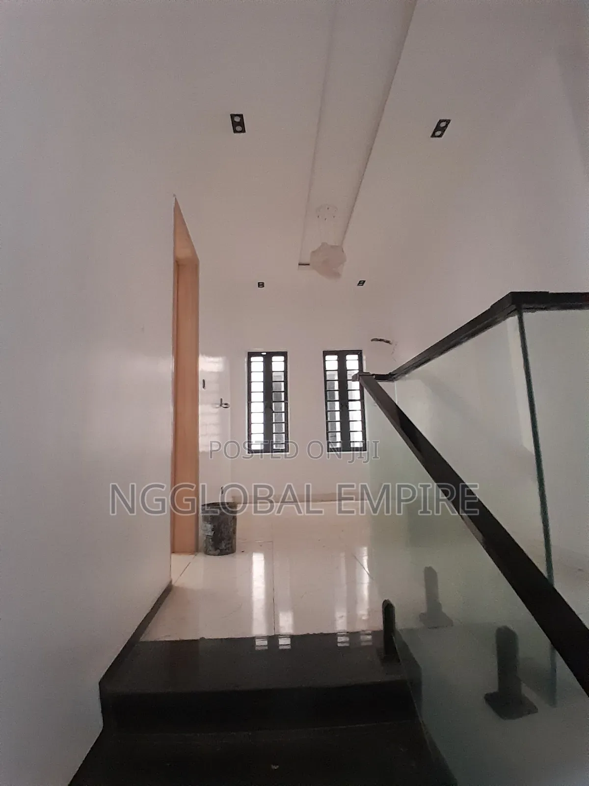 4bdrm Duplex in Royal Pine Estate, Chevron for rent