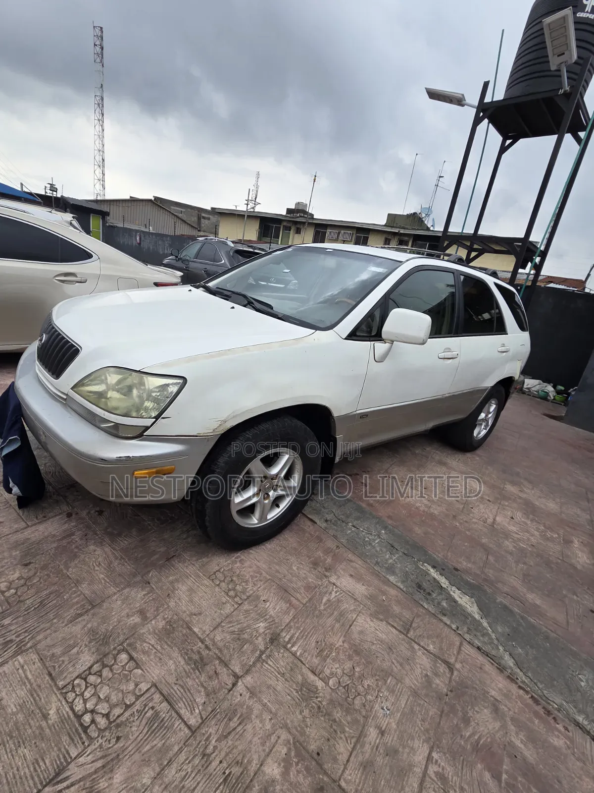 Lexus RX 2001 White