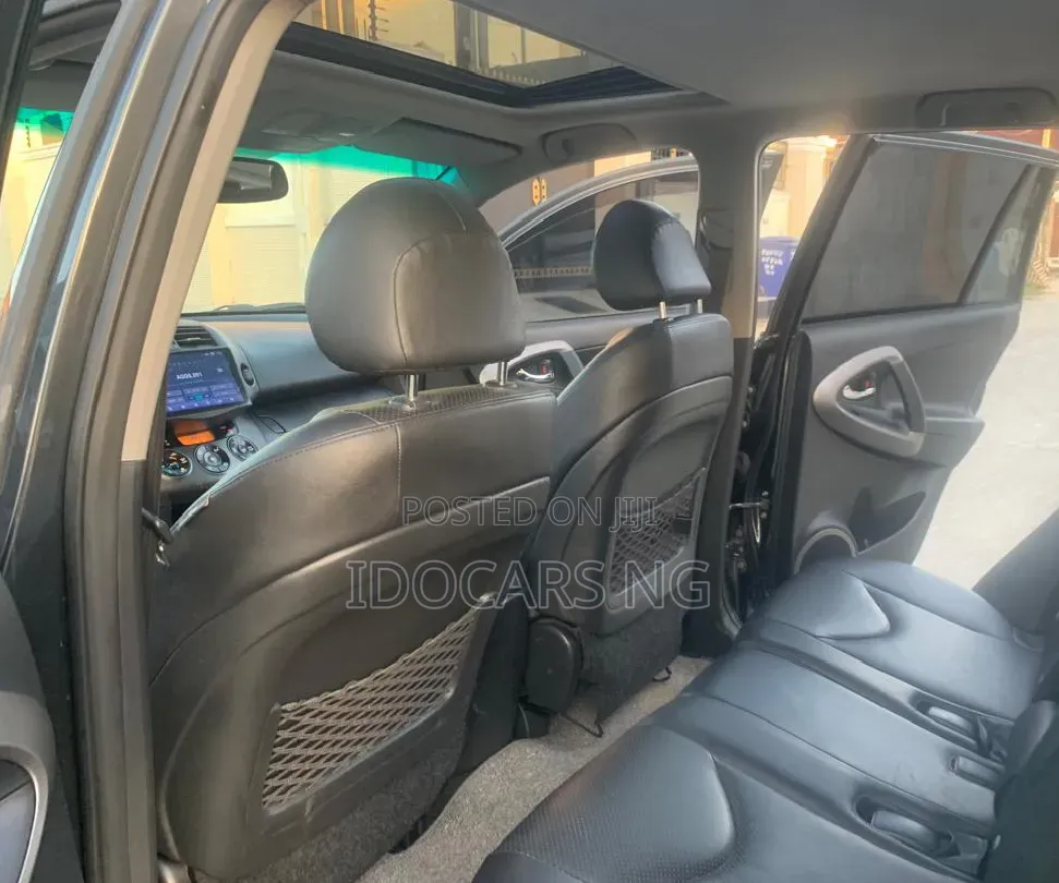 Toyota RAV4 2.5 Limited 2010 Black