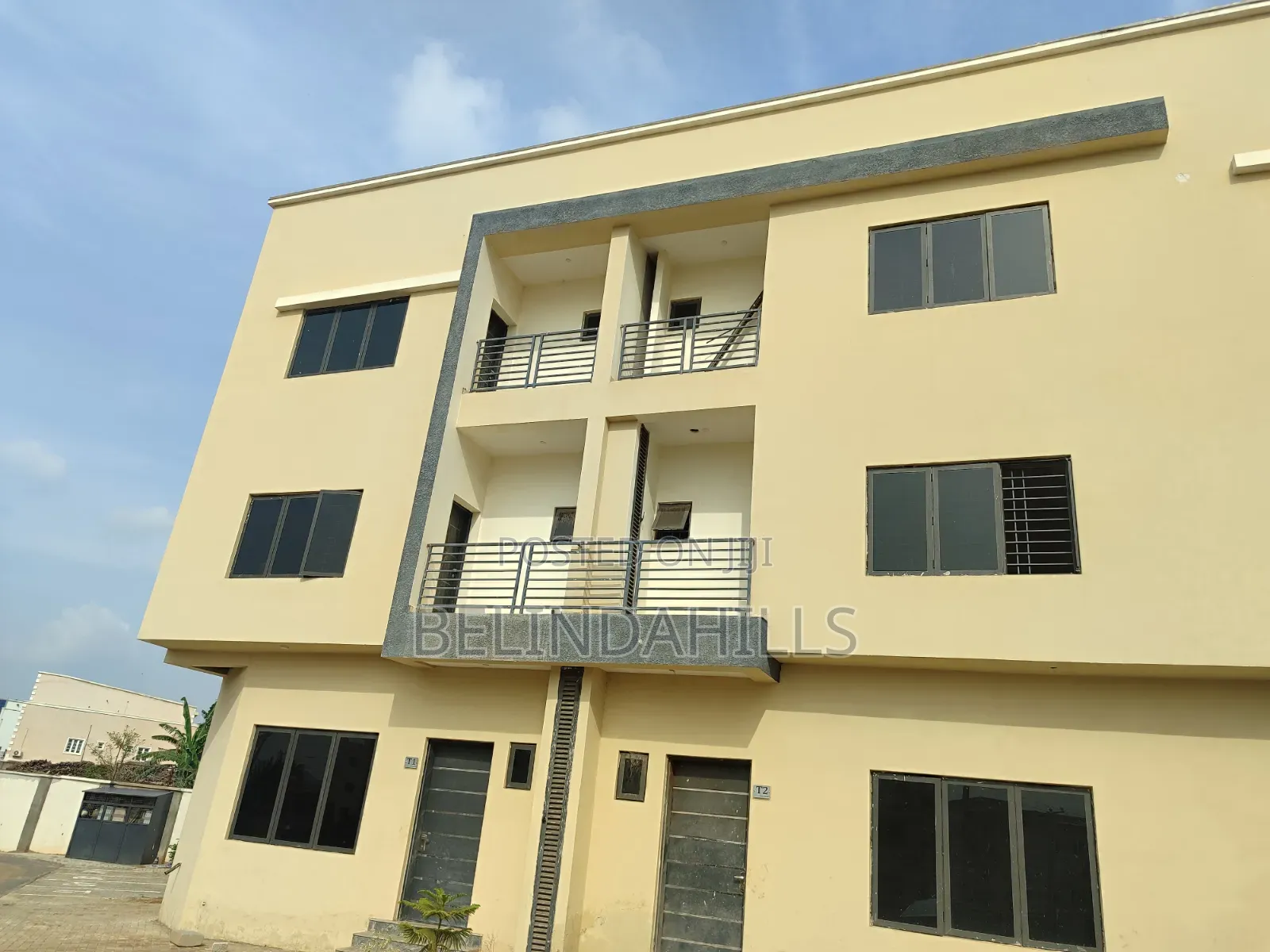 4bdrm Townhouse / Terrace in Mabushi for rent