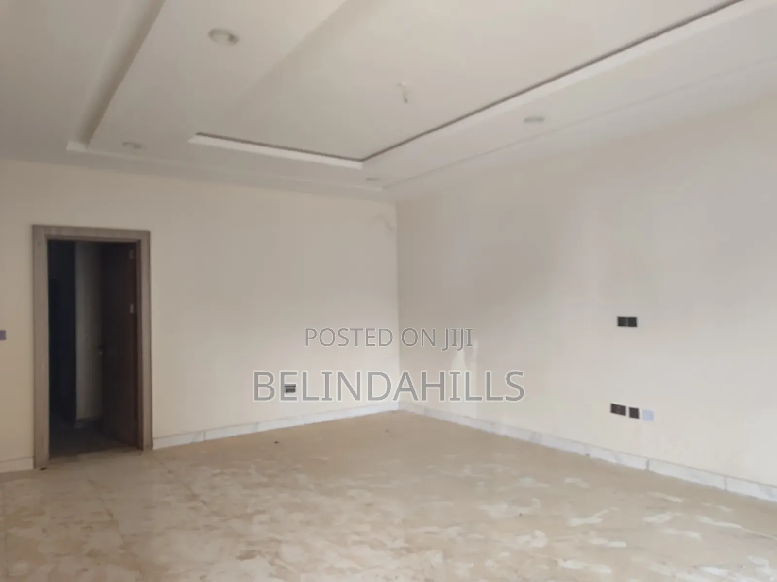 4bdrm Townhouse / Terrace in Mabushi for rent