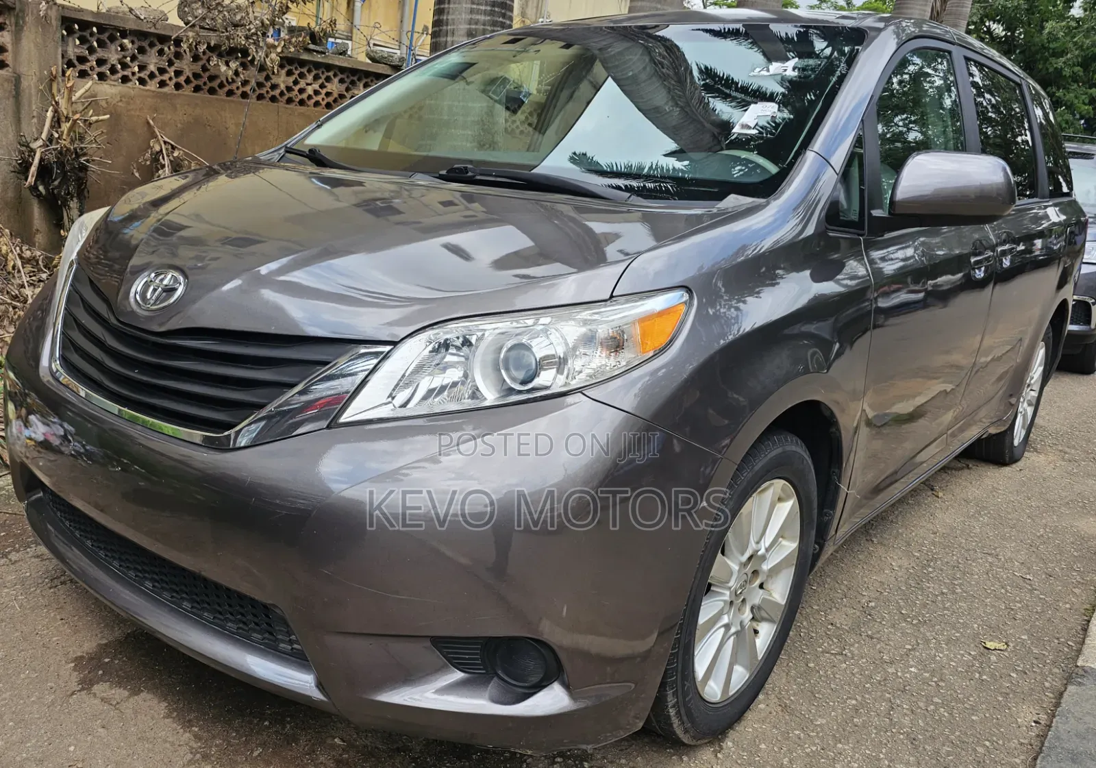 Toyota Sienna 2014 Gray