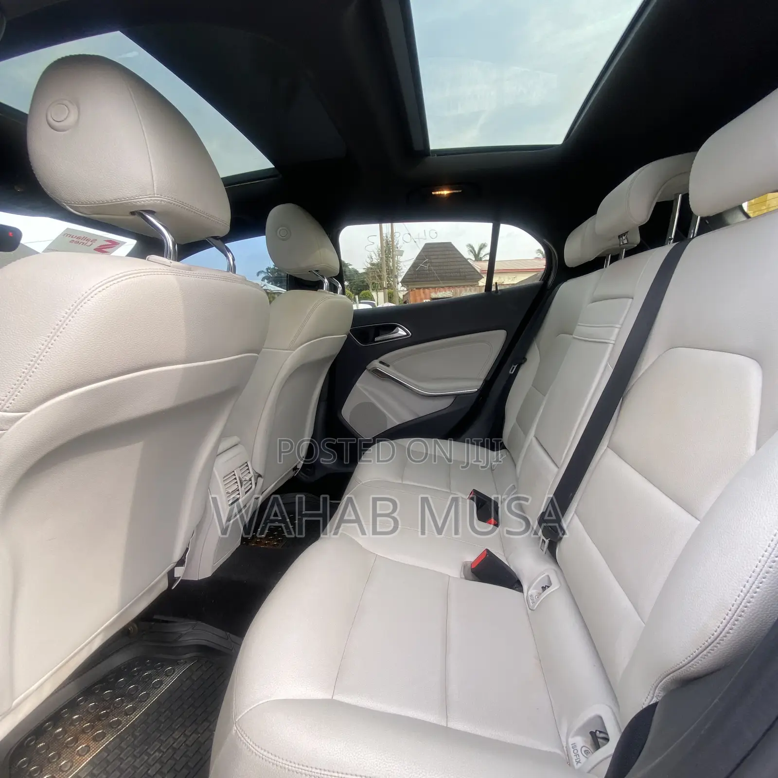 Mercedes-Benz GLA 250 2015 Black