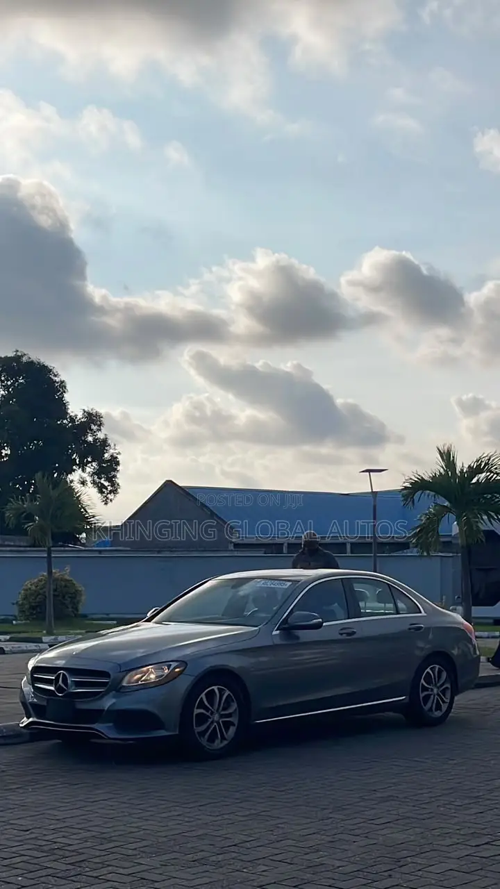 Mercedes-Benz C300 2015 Gray