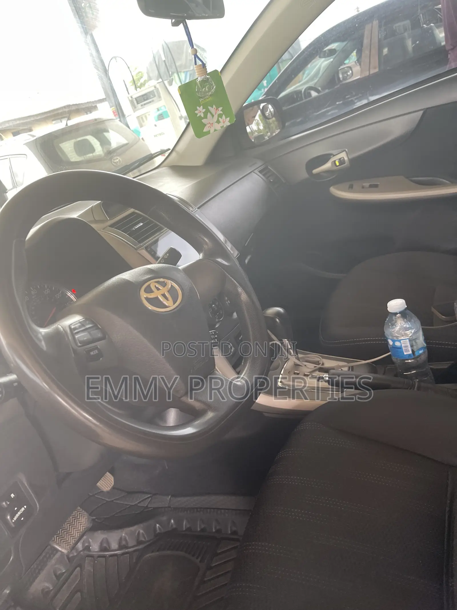 Toyota Corolla S 4dr Sedan (1.8L 4cyl 4A) 2013 Maroon