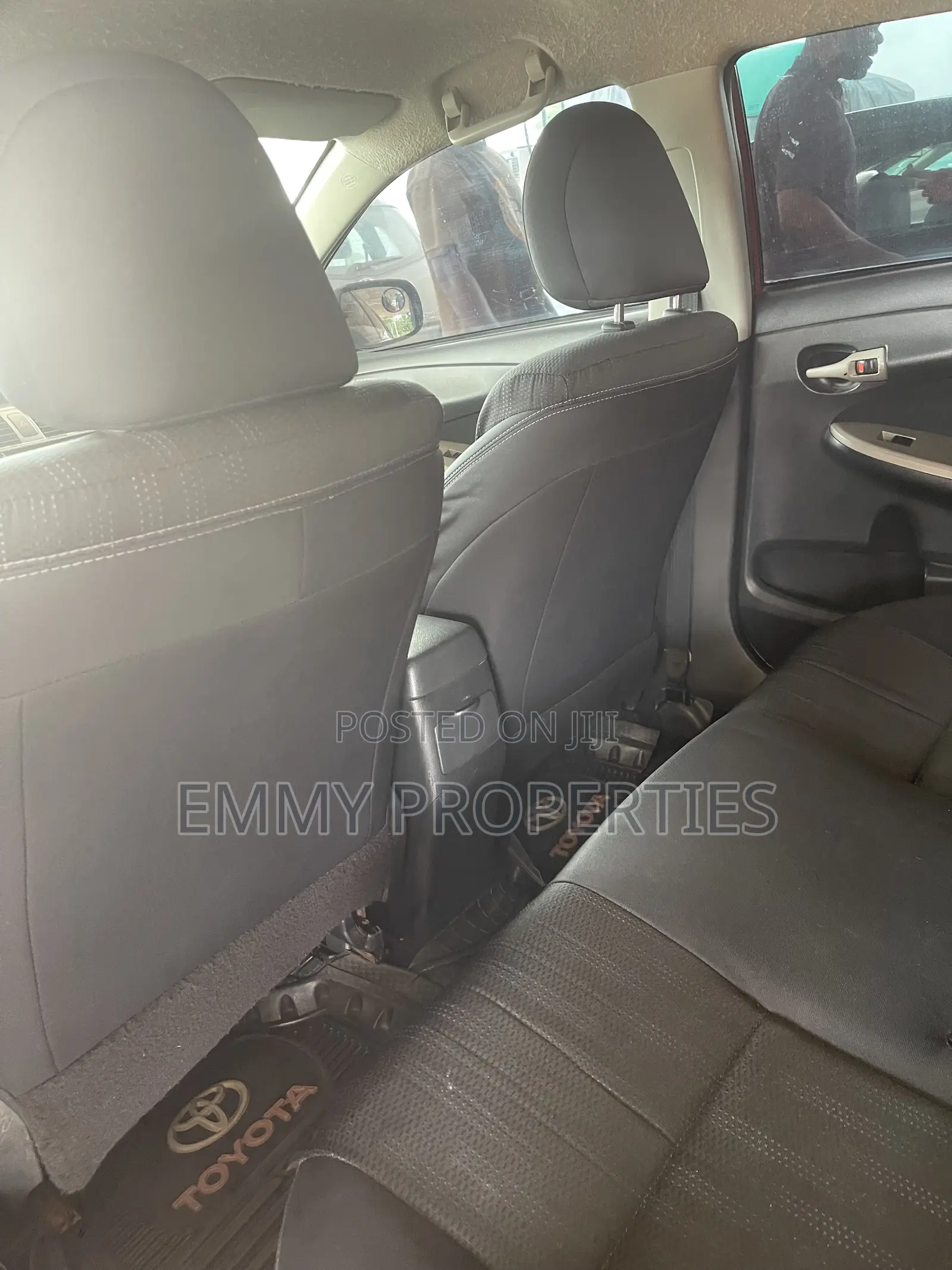 Toyota Corolla S 4dr Sedan (1.8L 4cyl 4A) 2013 Maroon