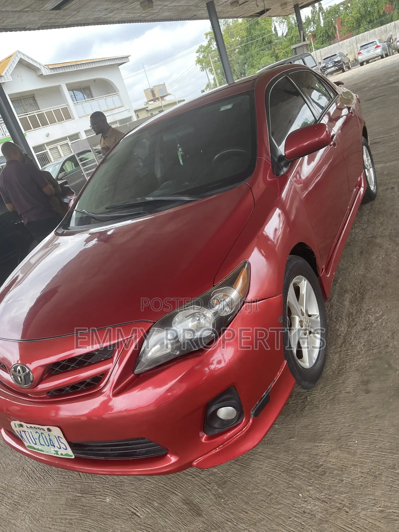 Toyota Corolla S 4dr Sedan (1.8L 4cyl 4A) 2013 Maroon