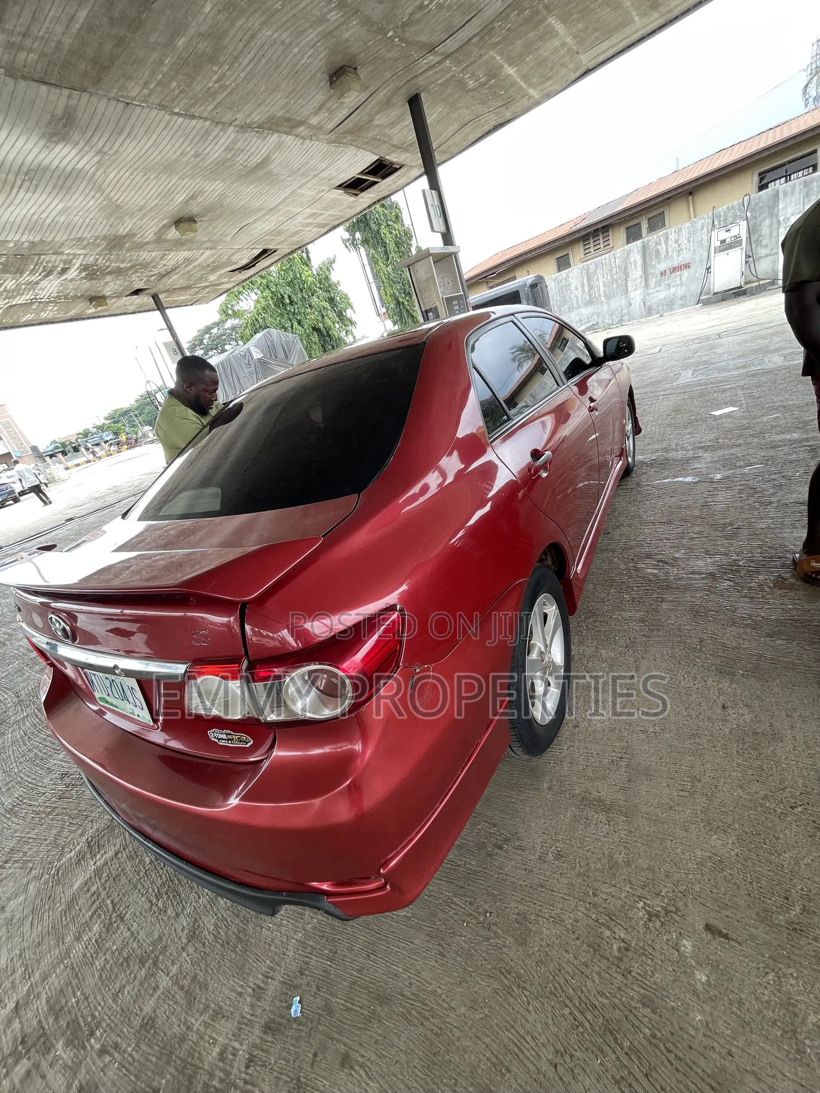 Toyota Corolla S 4dr Sedan (1.8L 4cyl 4A) 2013 Maroon