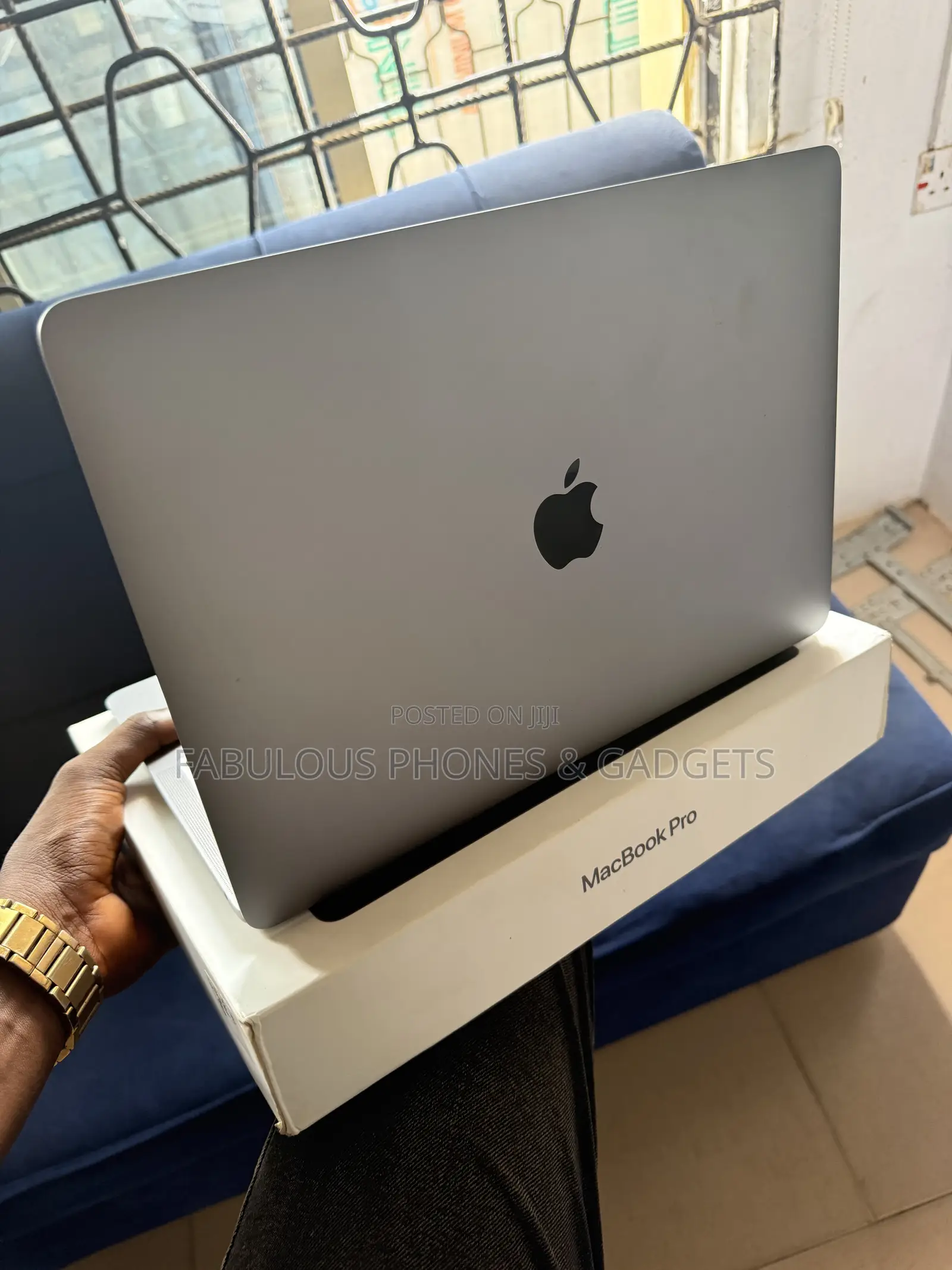 Laptop Apple MacBook Pro 2019 16GB Intel Core i7 SSD 256GB