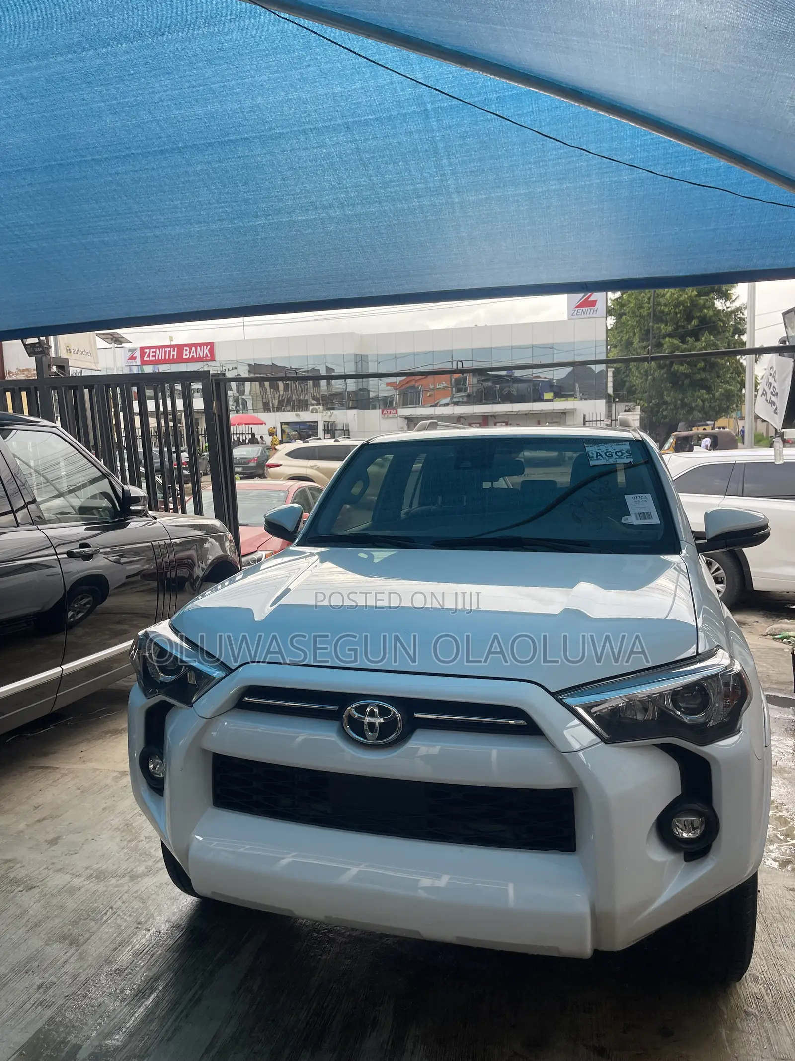 Toyota 4-Runner SR5 4WD 2023 White