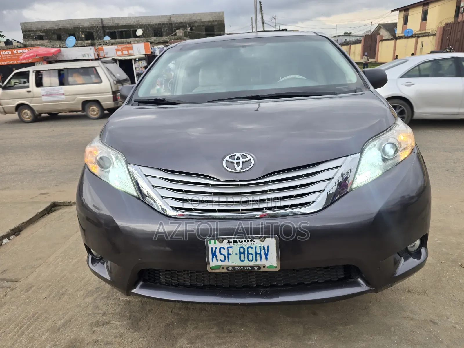 Toyota Sienna XLE 7 Passenger 2010 Blue