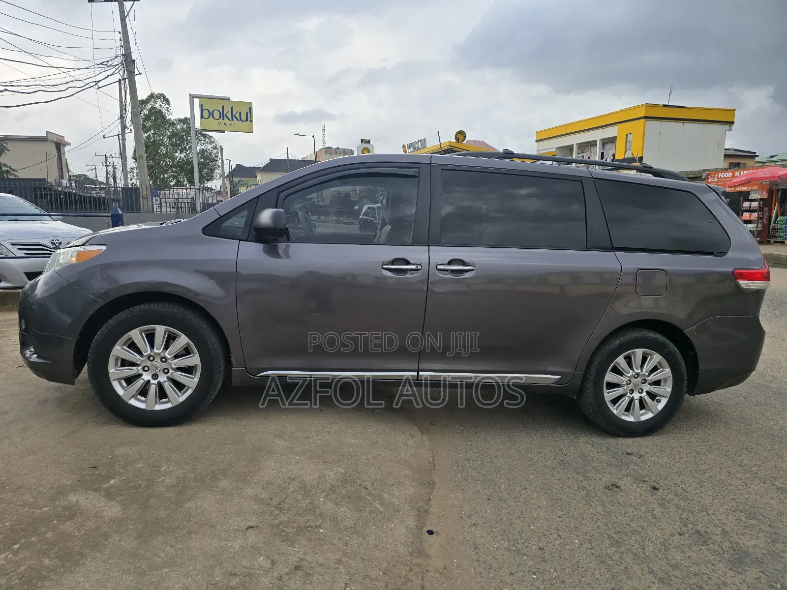 Toyota Sienna XLE 7 Passenger 2010 Blue