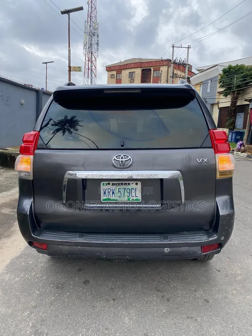 Toyota Land Cruiser Prado 4.0 Petrol TX-L 2013 Gray