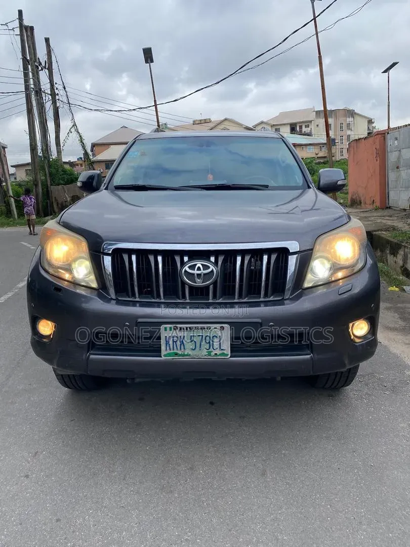 Toyota Land Cruiser Prado 4.0 Petrol TX-L 2013 Gray