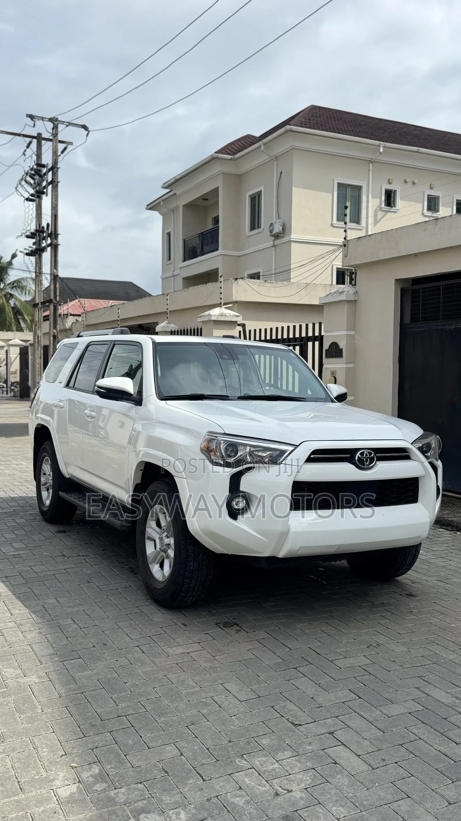 Toyota 4-Runner Limited 4WD 2023 White