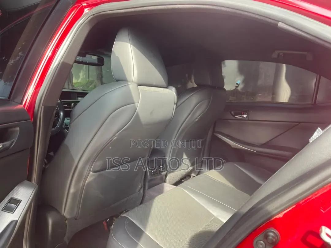 Lexus IS 350 RWD 2015 Red