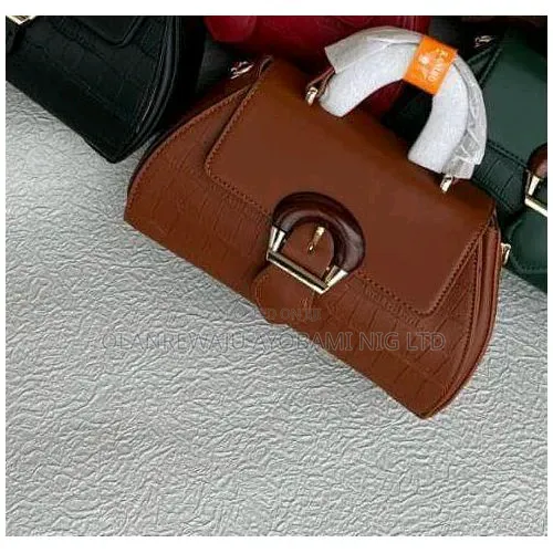 Everything Ladies-Everything Classic Handbags/Purse