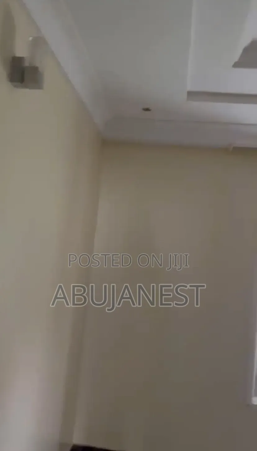 5bdrm Duplex in 5 Bedroom Terrace, Jabi for rent