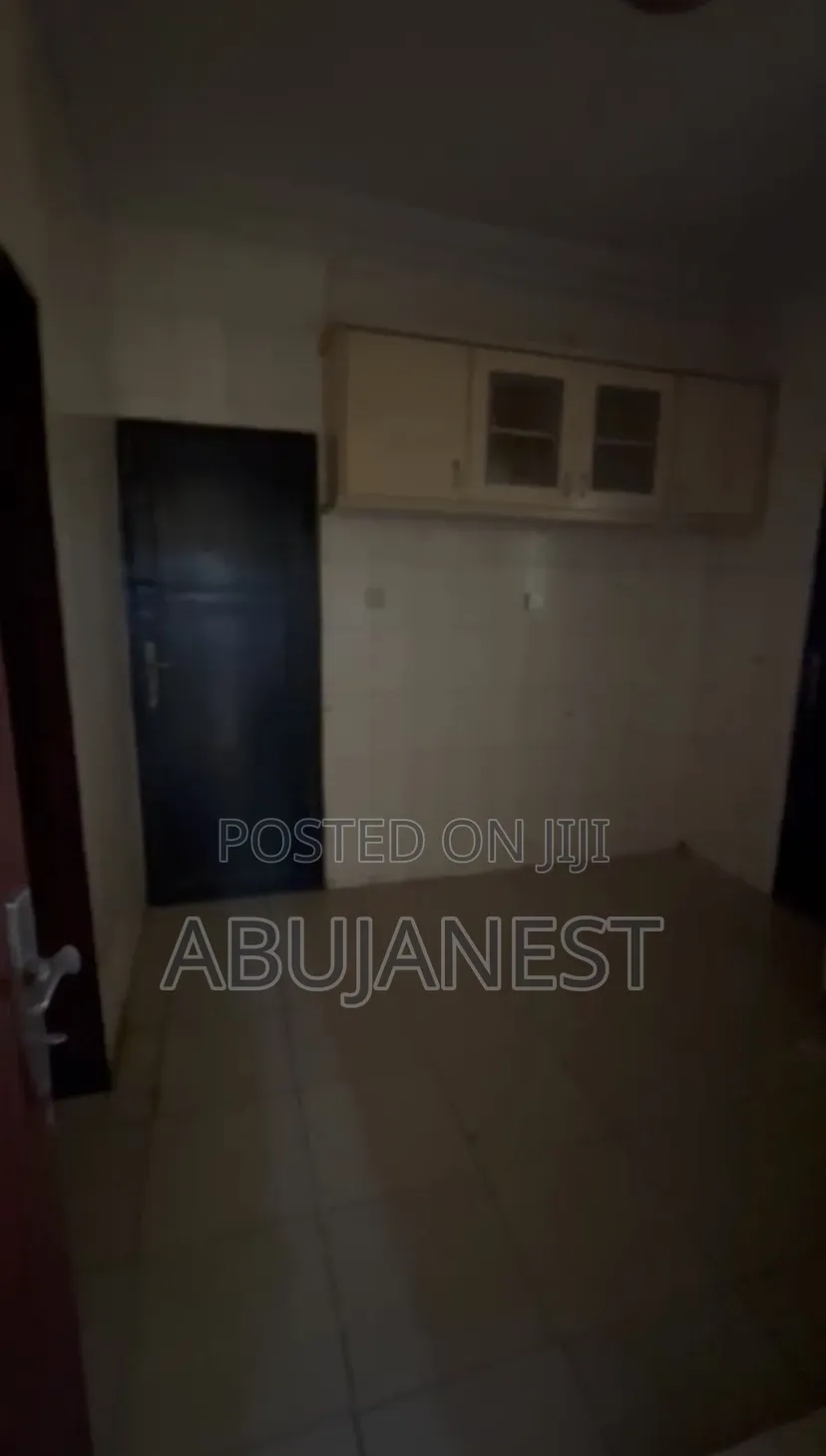 4bdrm Block of Flats in 4 Bedroom Spacious, Garki 2 for rent
