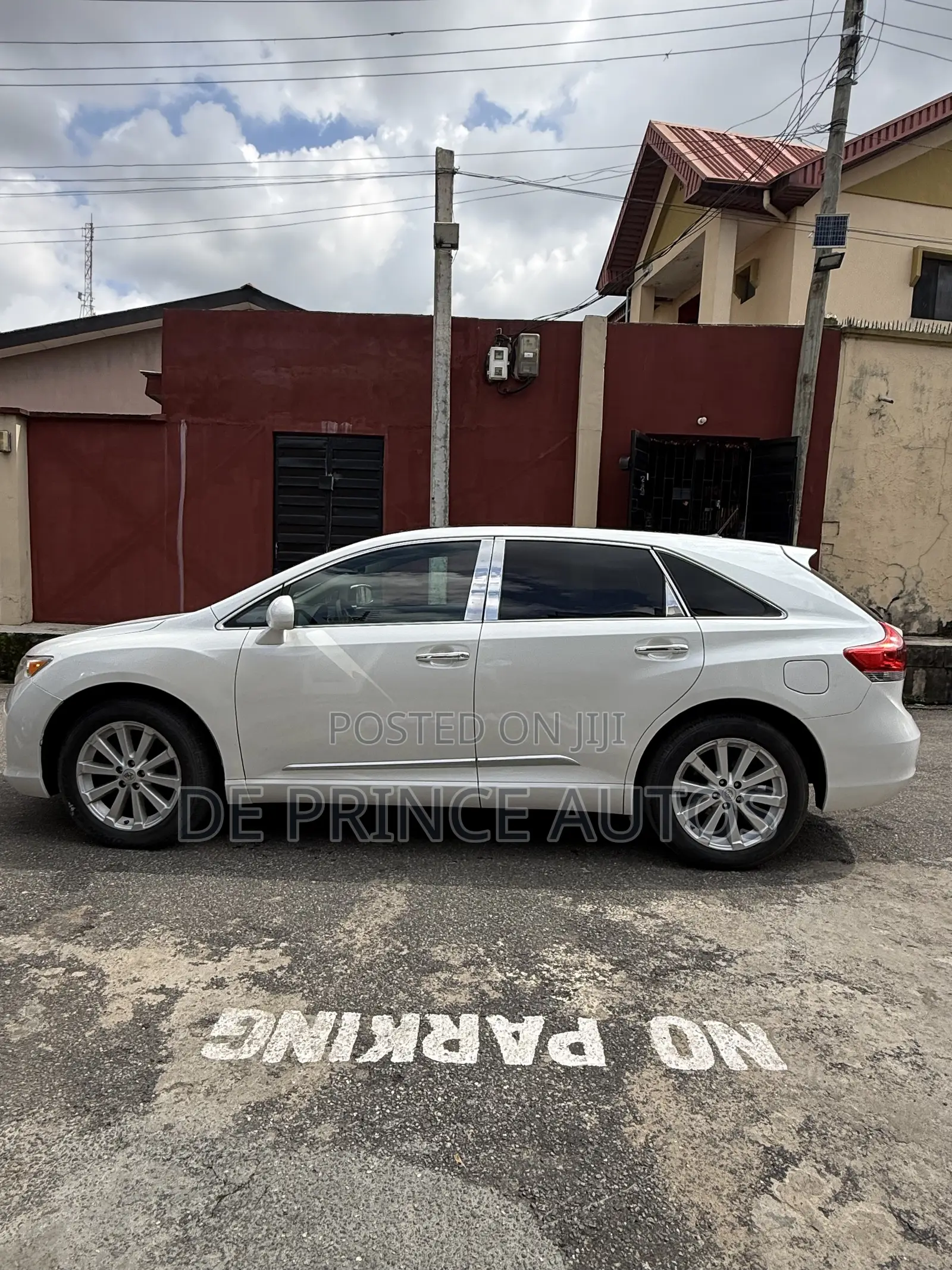 Toyota Venza 2011 White