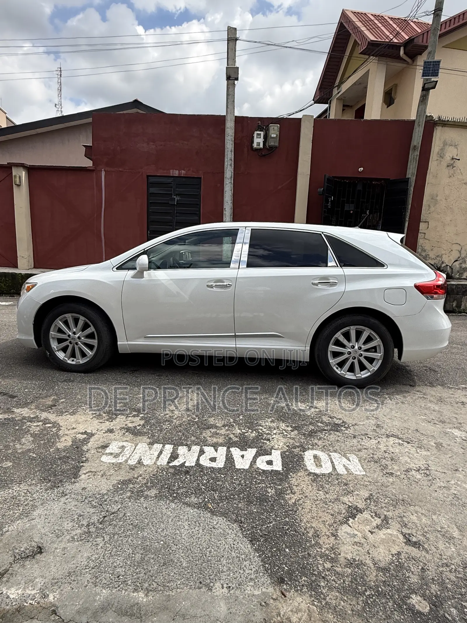 Toyota Venza 2011 White