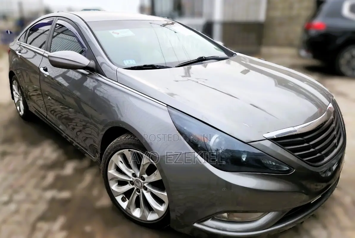 Hyundai Sonata Limited Sedan FWD (2.4L 4cyl 6A) 2013 Gray