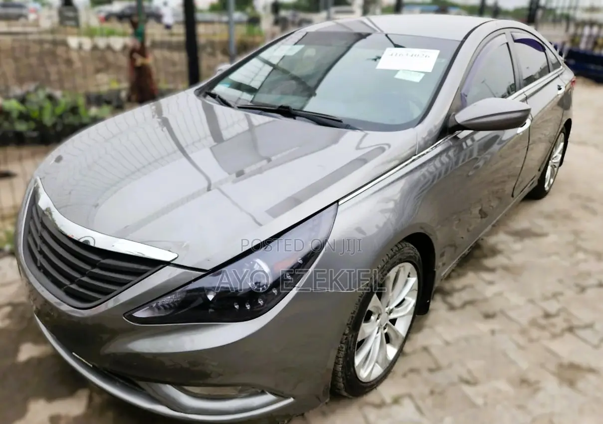 Hyundai Sonata Limited Sedan FWD (2.4L 4cyl 6A) 2013 Gray