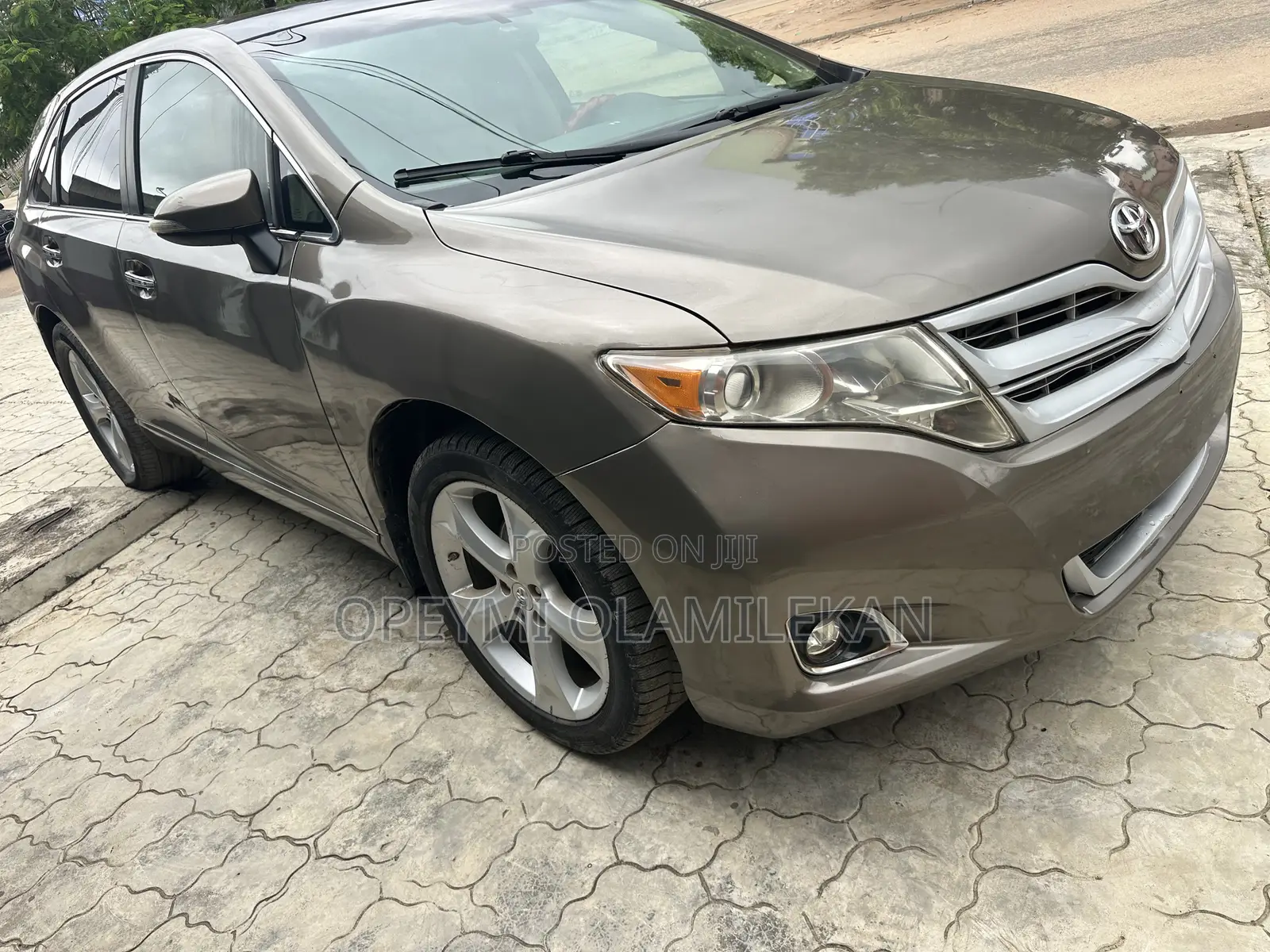 Toyota Venza XLE 2010 Ivory