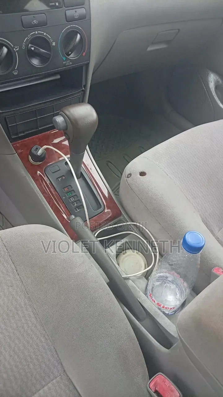 Toyota Corolla 2006 Silver