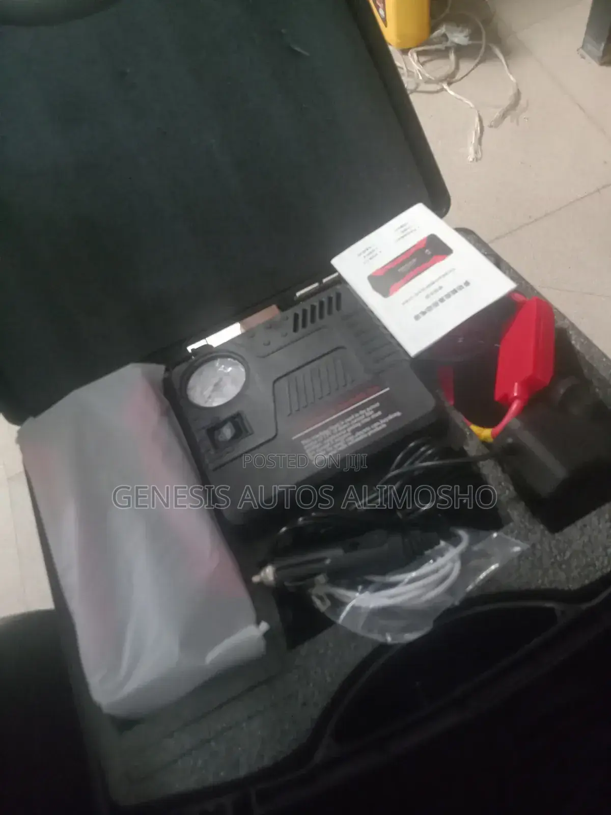 Car Jump Starter & Emergency Power Bank.