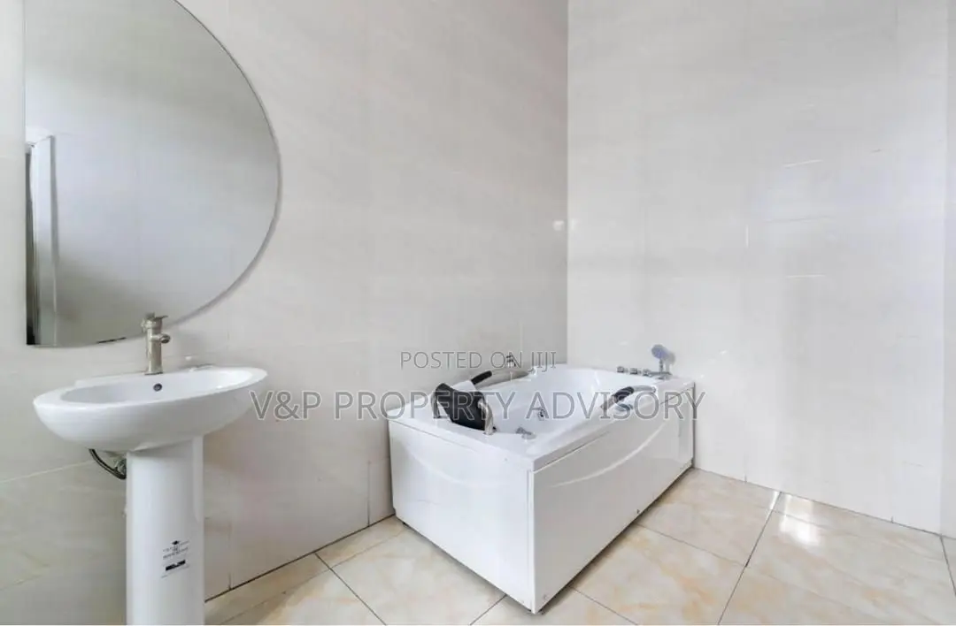 Furnished 4bdrm Duplex in Chevy View, Chevron for rent