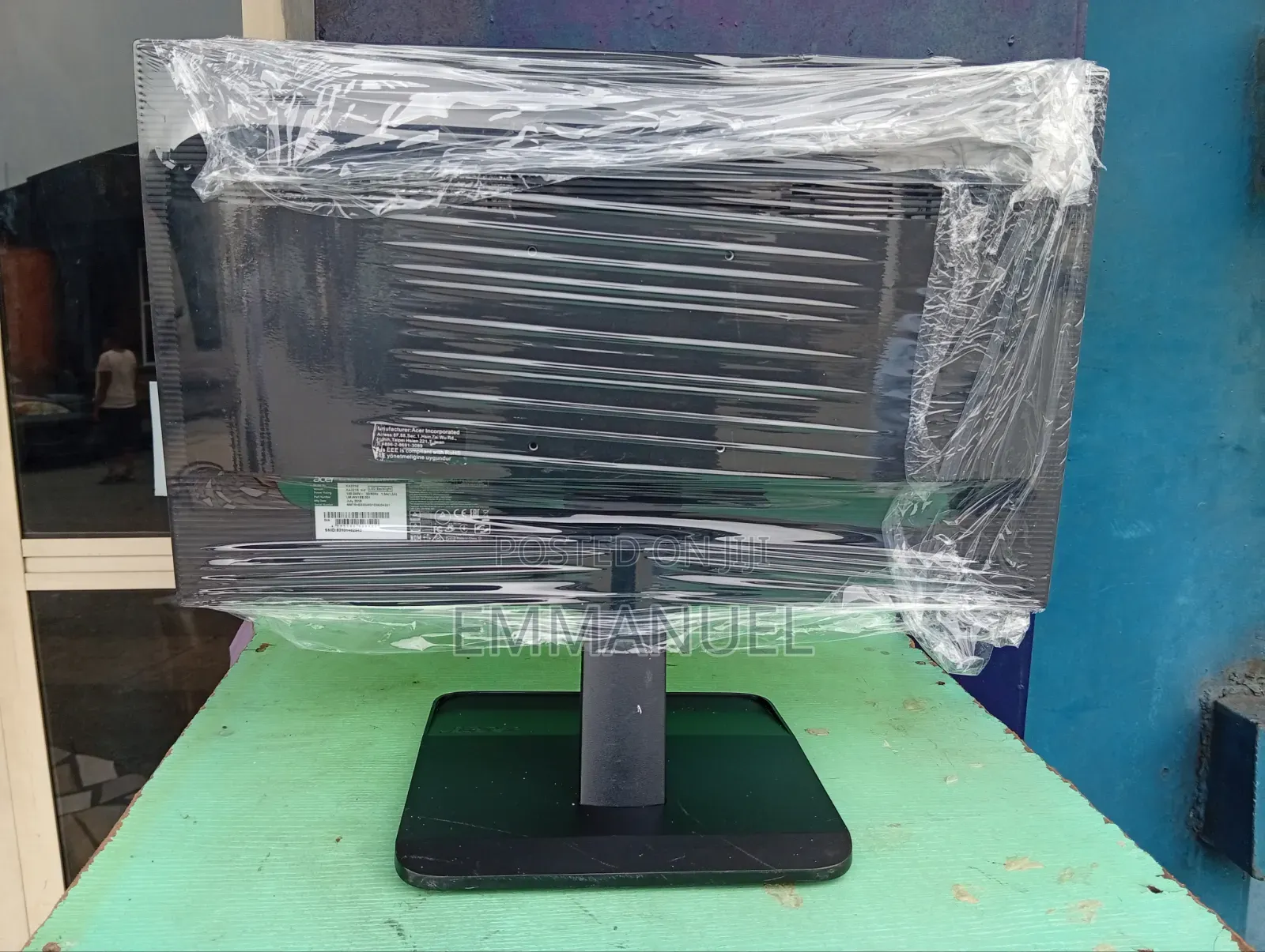 22 Inches Monitor