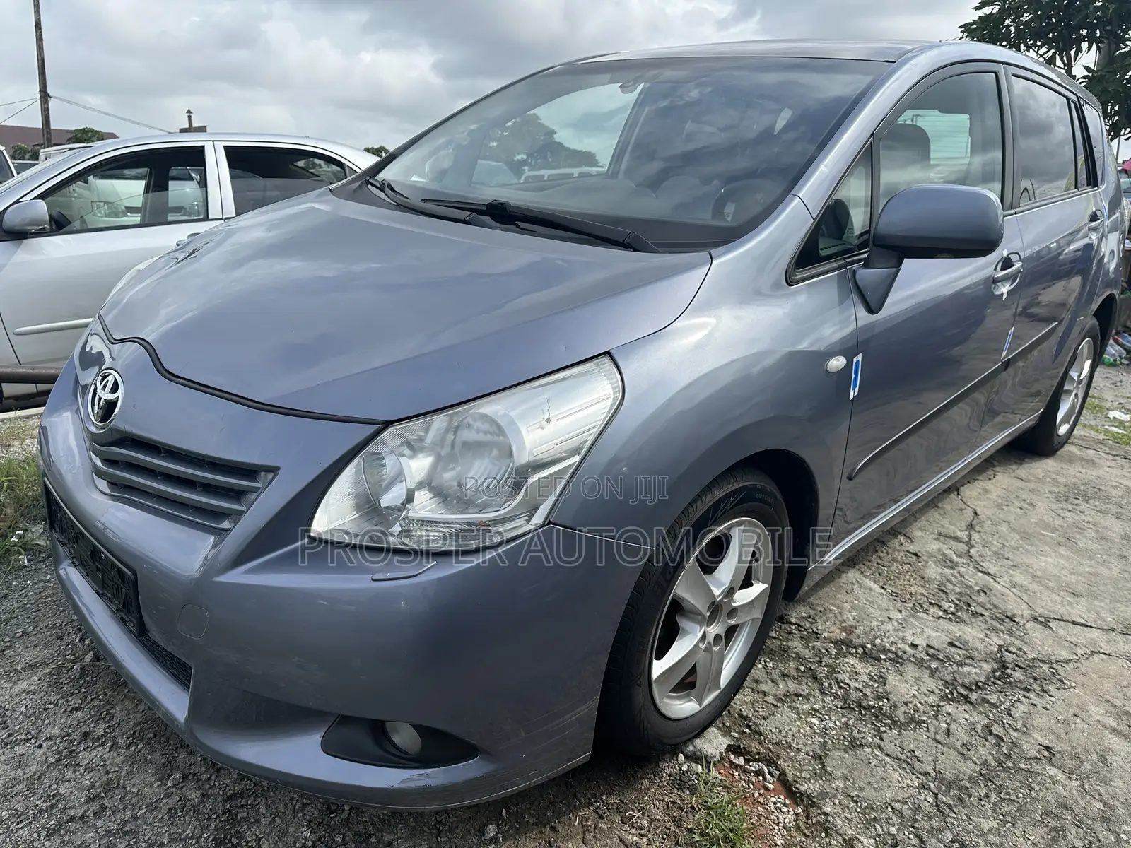 Toyota Verso 1.6 2014 Blue