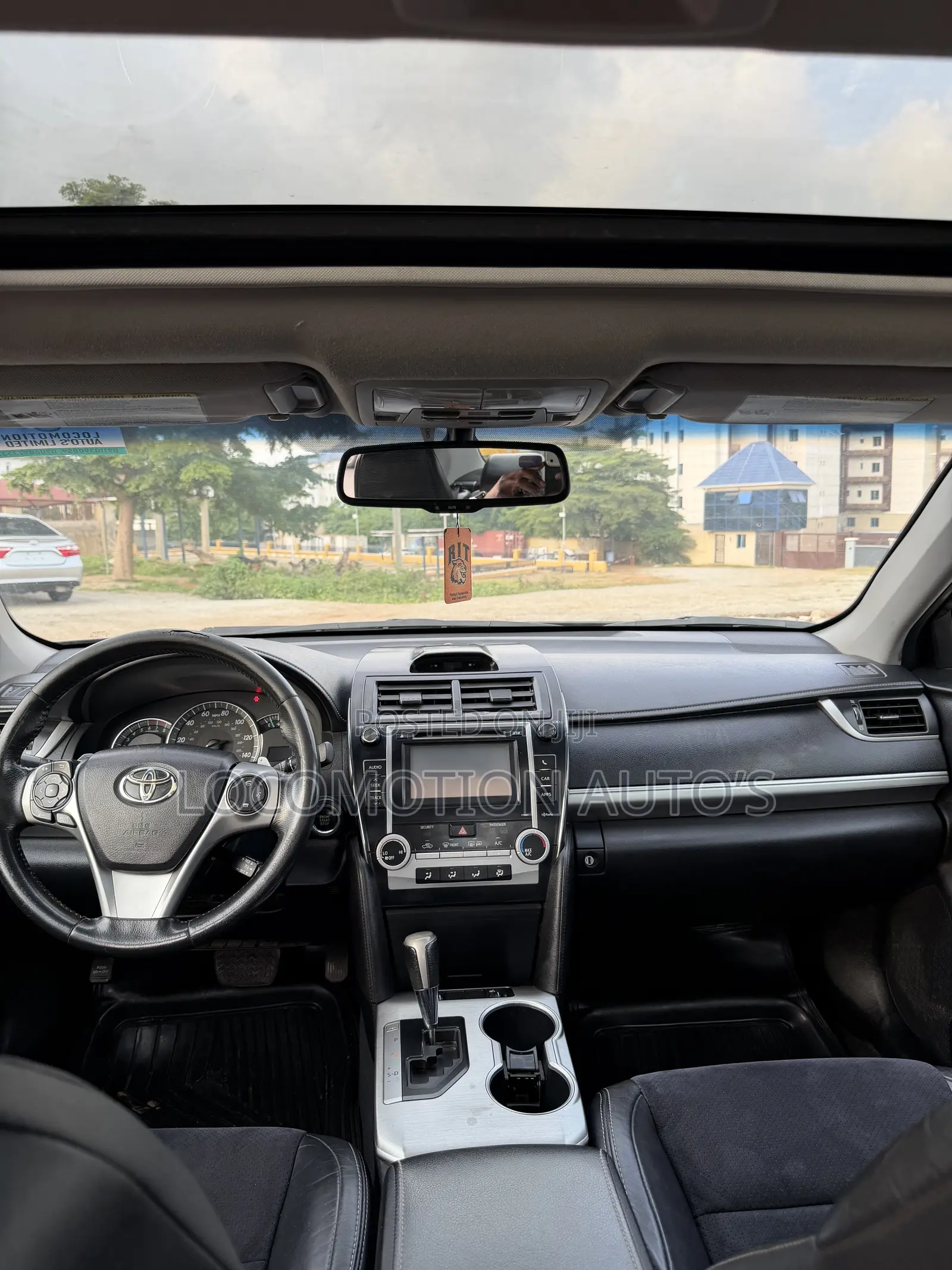 Toyota Camry SE 4dr Sedan (2.5L 4cyl 6A) 2013 Black