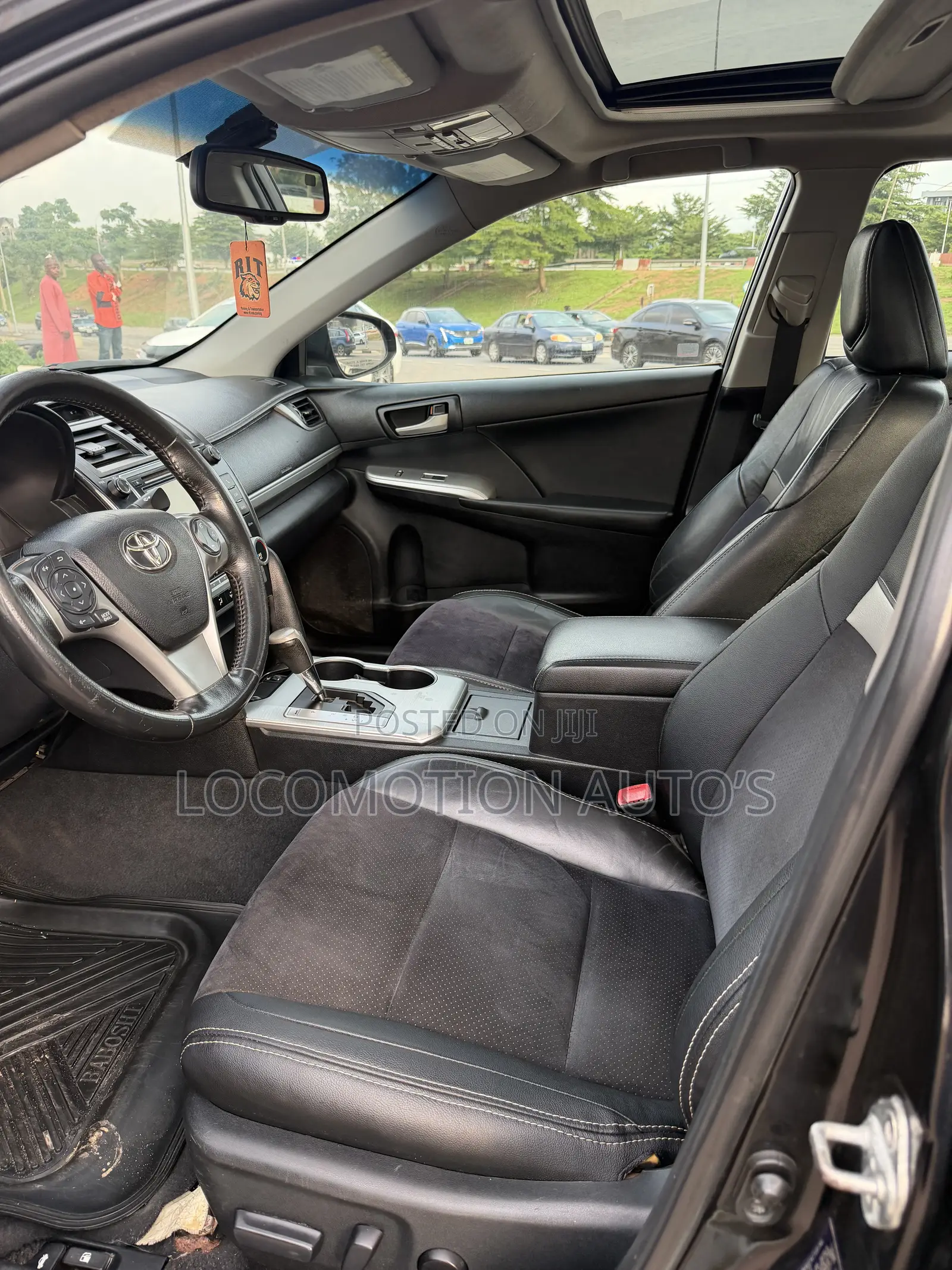 Toyota Camry SE 4dr Sedan (2.5L 4cyl 6A) 2013 Black