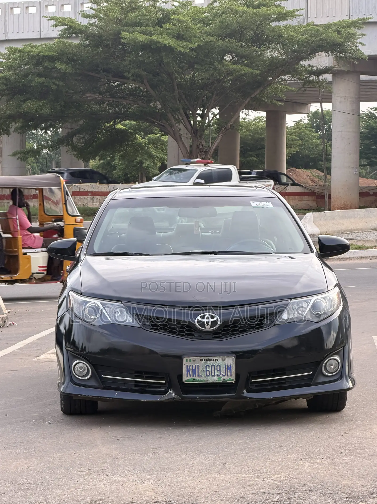 Toyota Camry SE 4dr Sedan (2.5L 4cyl 6A) 2013 Black