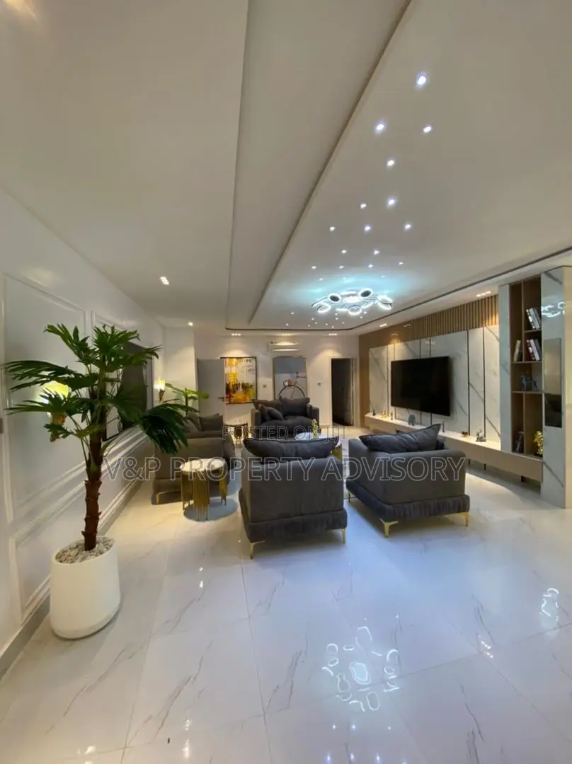 3bdrm Block of Flats in Banana Island for rent