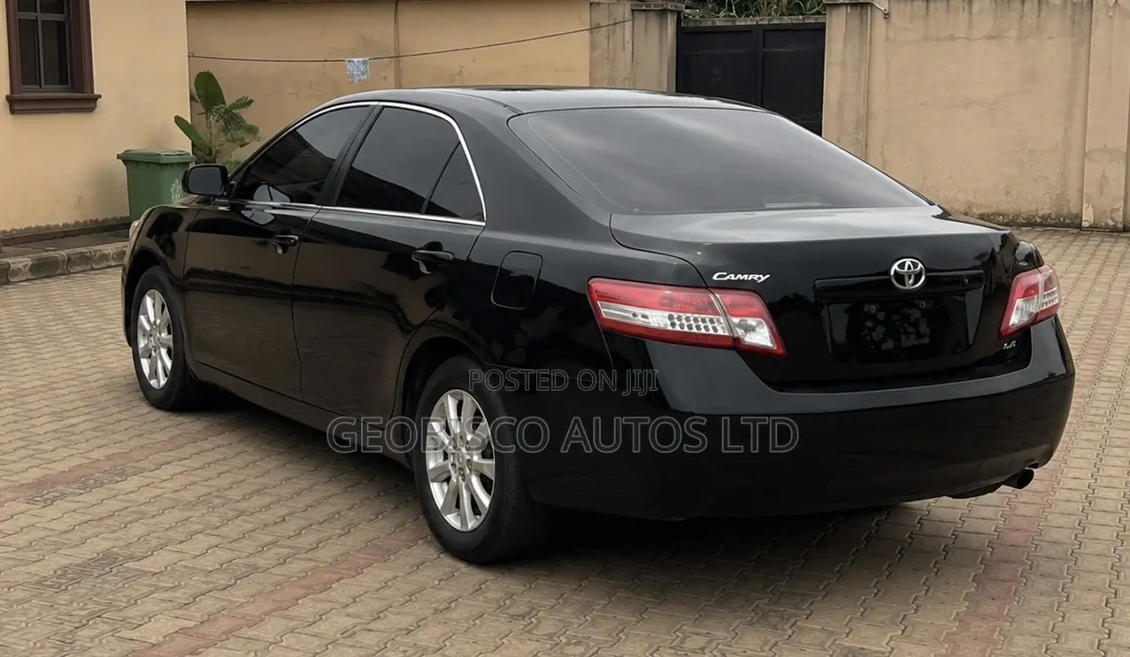 Toyota Camry LE 4dr Sedan (2.5L 4cyl 6A) 2012 Black