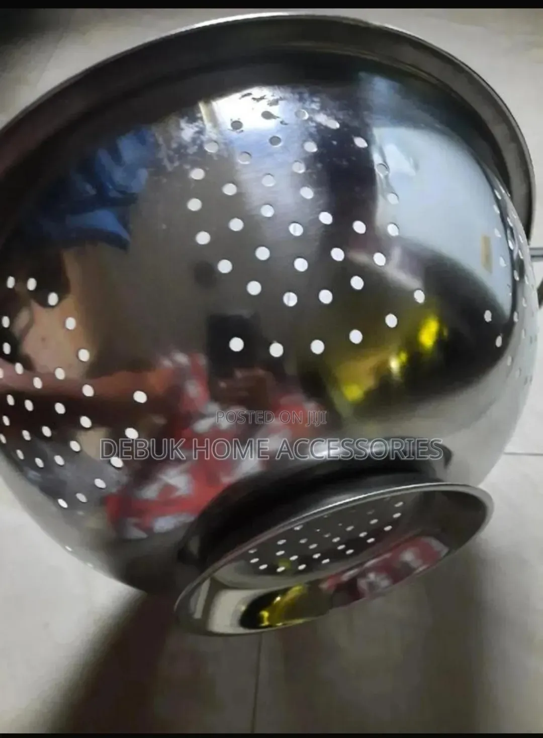 Stainless Steel Bowl With Cover and Stainless Sieve