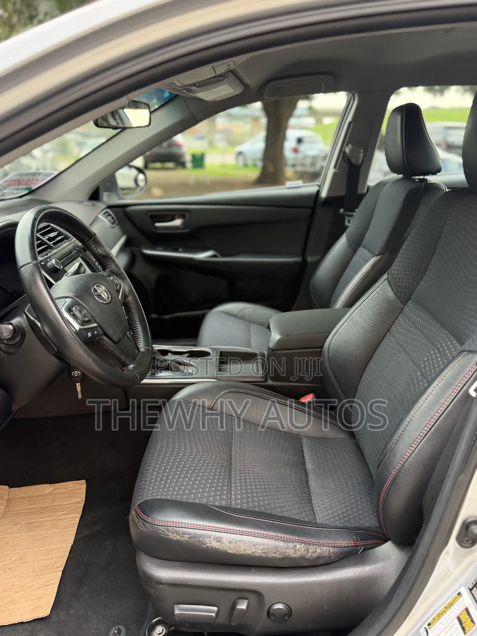 Toyota Camry SE 4dr Sedan (2.5L 4cyl 6A) 2016 Silver