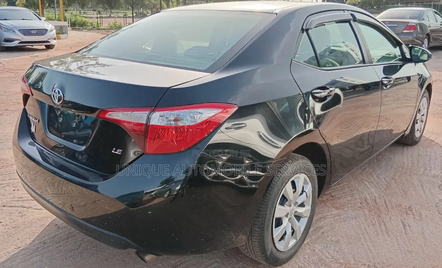 Toyota Corolla LE Premium 4dr Sedan (1.8L 4cyl CVT) 2016 Matt Black
