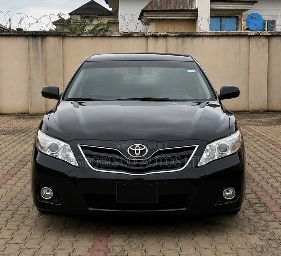 Toyota Camry LE 4dr Sedan (2.5L 4cyl 6A) 2012 Black