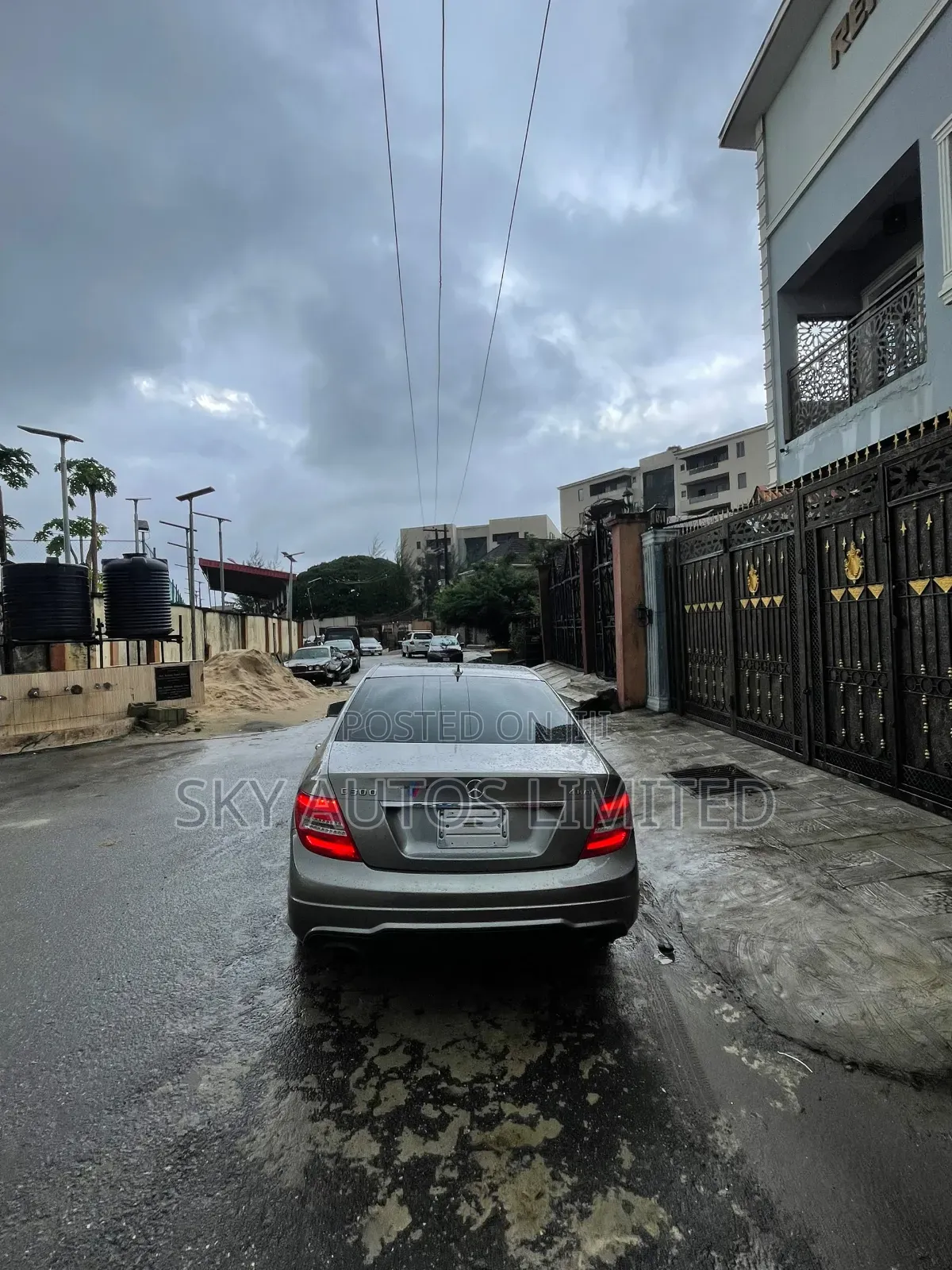 Mercedes-Benz C300 2012 Gray