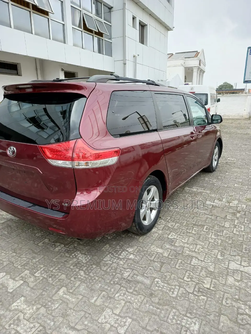 Toyota Sienna LE 7 Passenger Mobility 2011 Burgundy