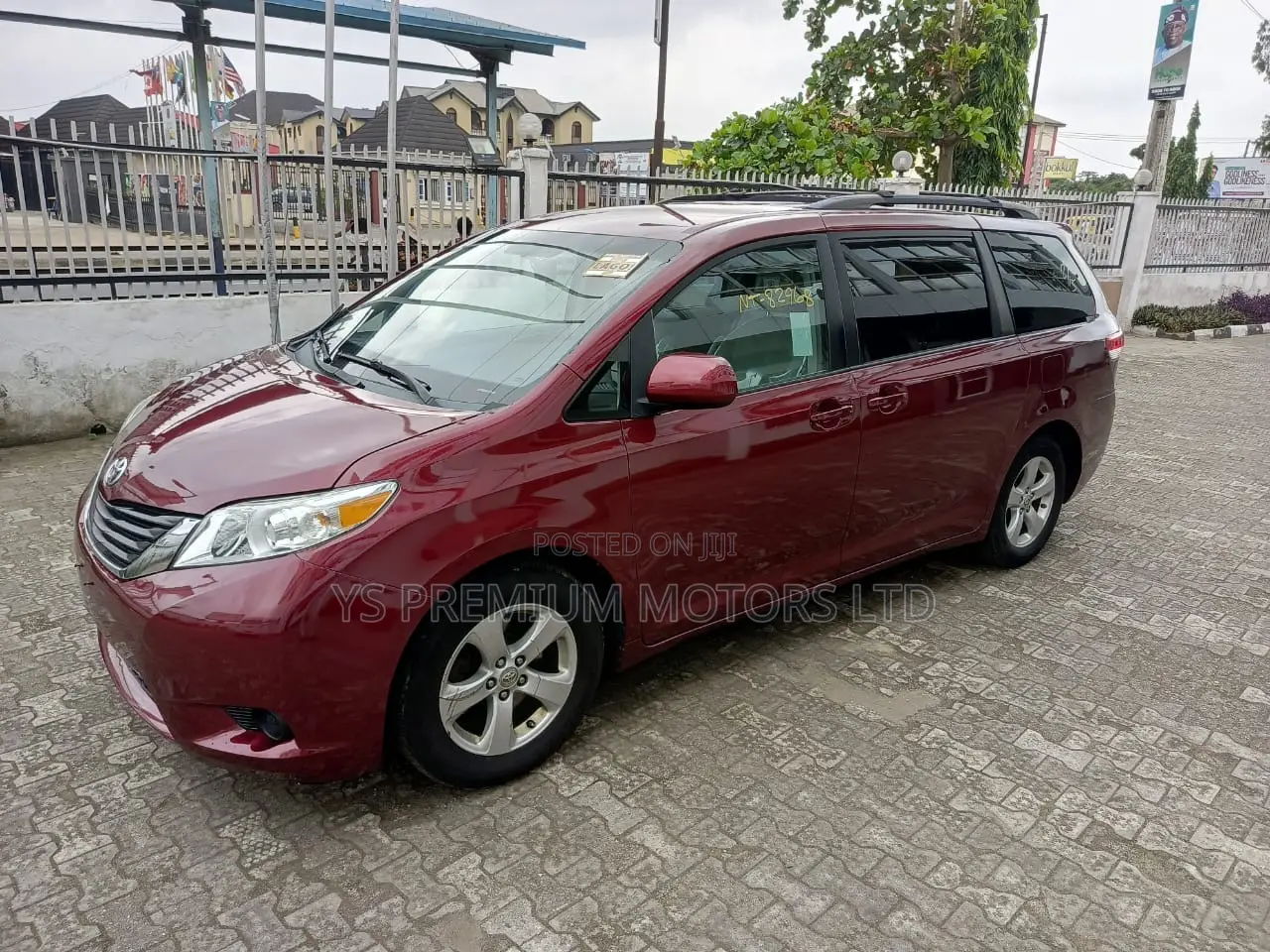 Toyota Sienna LE 7 Passenger Mobility 2011 Burgundy