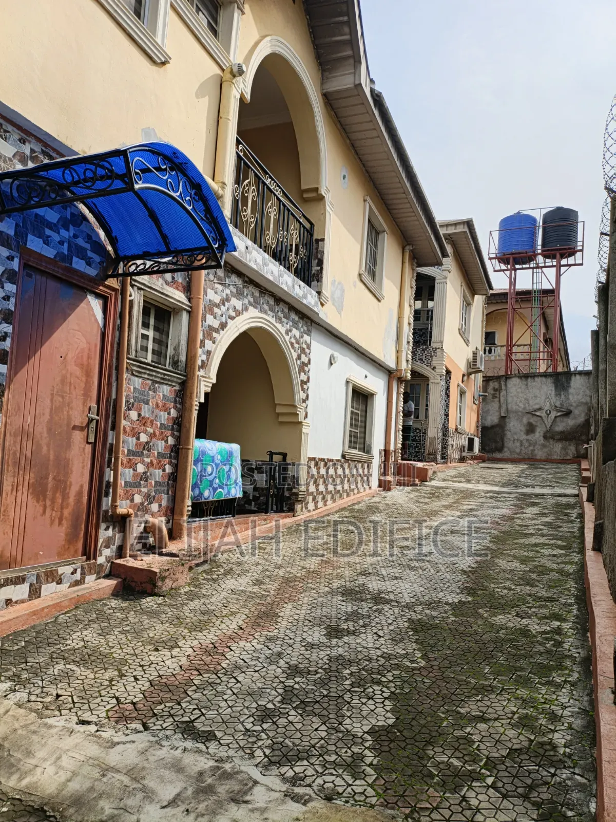 Furnished 3bdrm Block of Flats in Solomade, Ikorodu Garage for rent