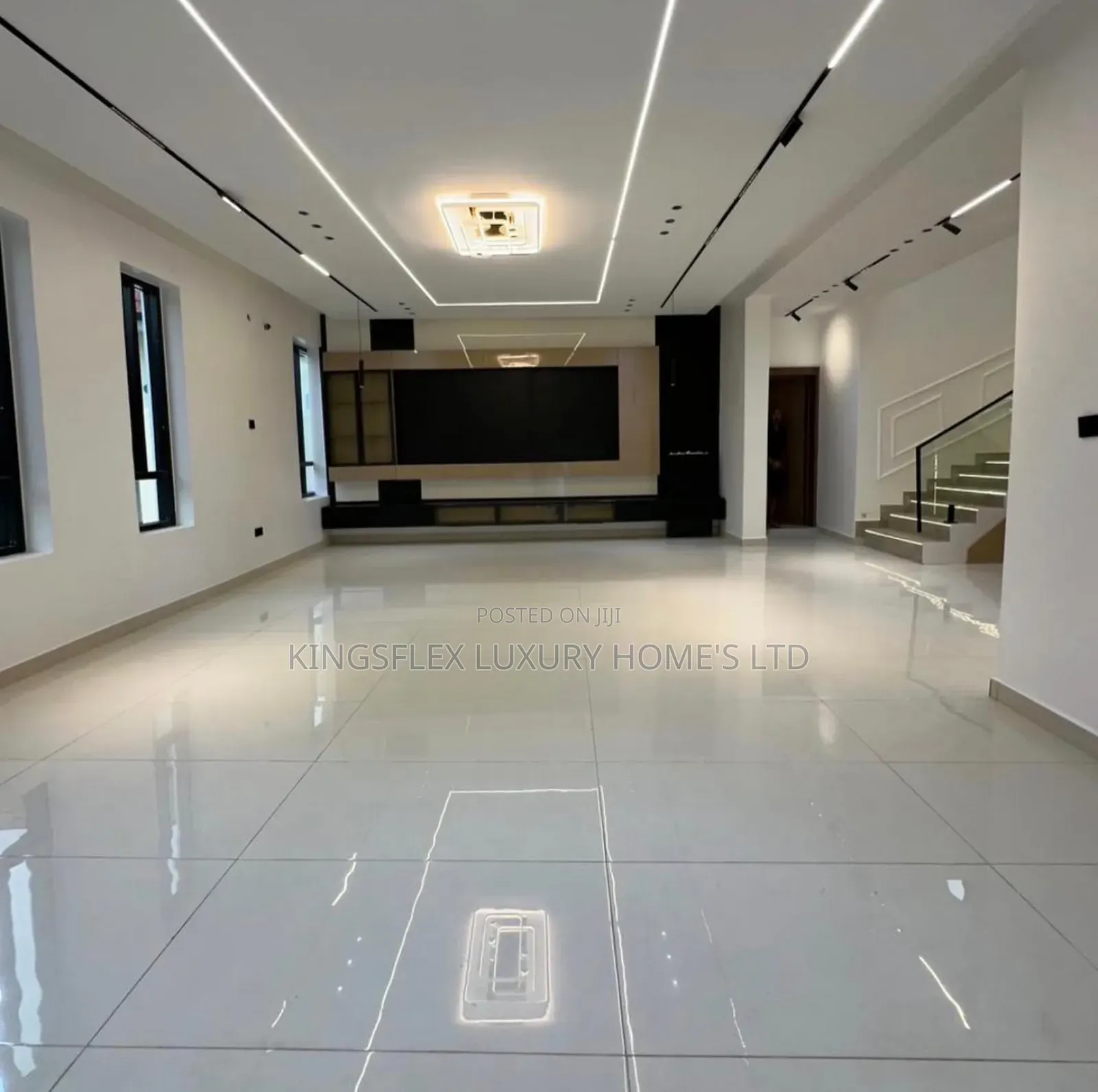 5bdrm Duplex in Estate, Lokogoma for sale