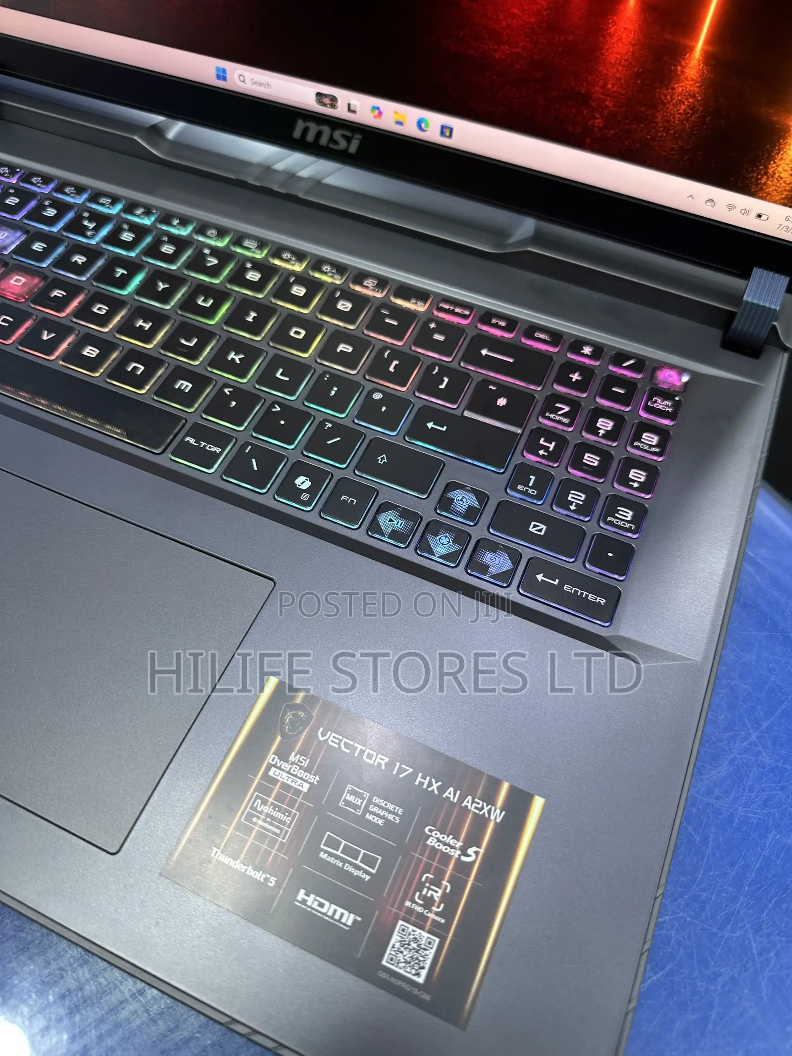 Laptop MSI Vector 17 HX AI A2XWJG 32GB Intel Core Ultra 9 SSD 1T