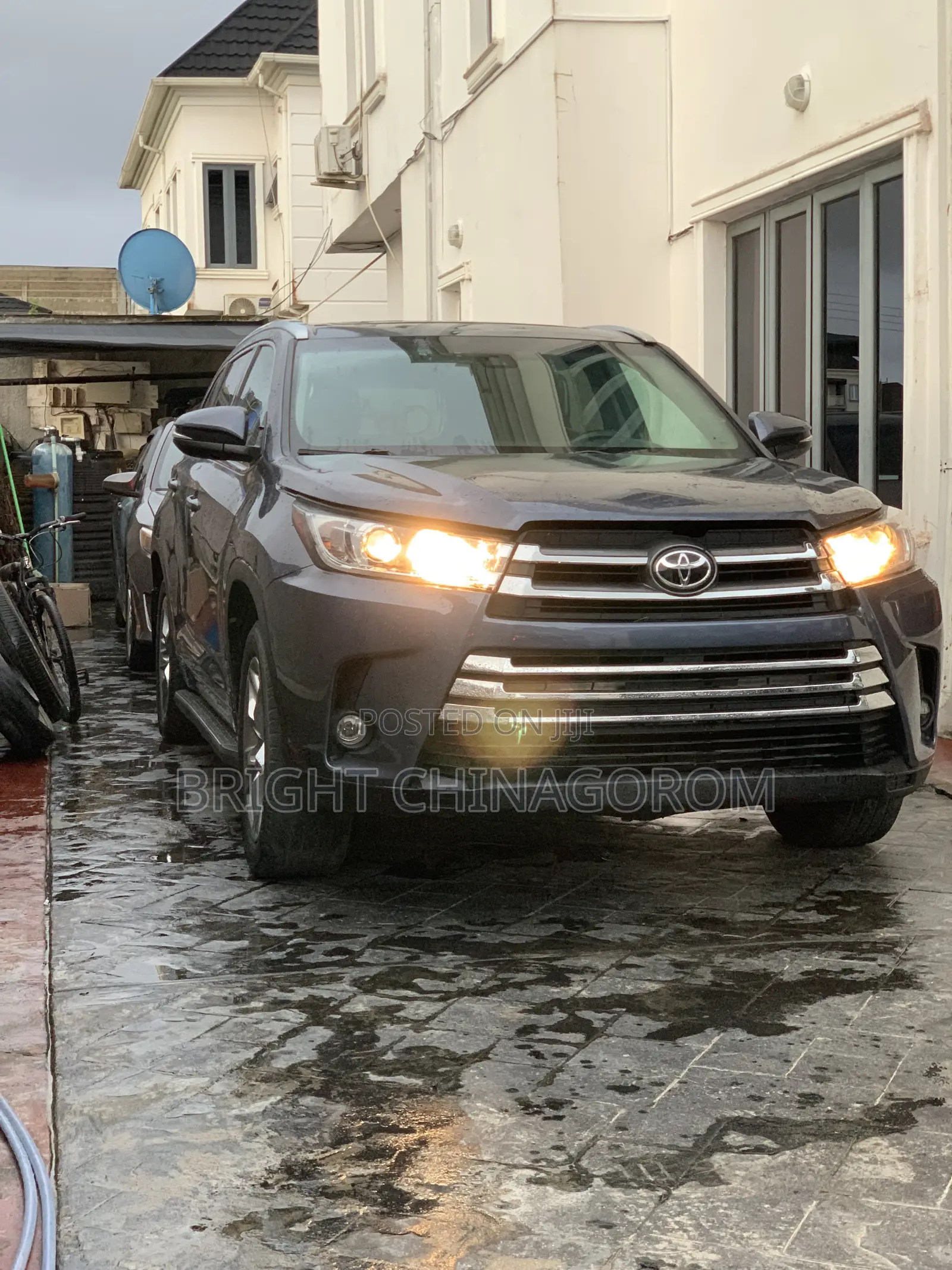 Toyota Highlander Limited 4x4 V6 (3.5L 6cyl 8A) 2017 Blue