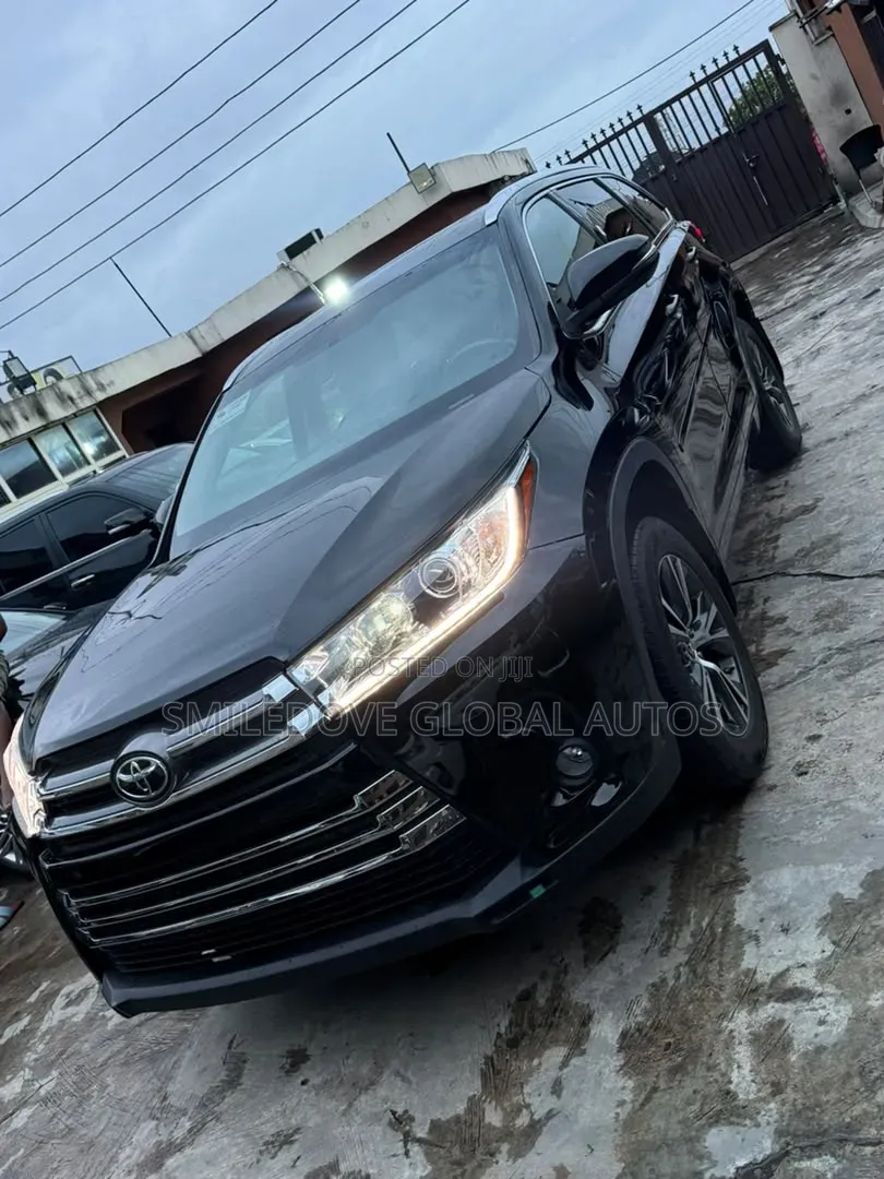 Toyota Highlander 2016 Black